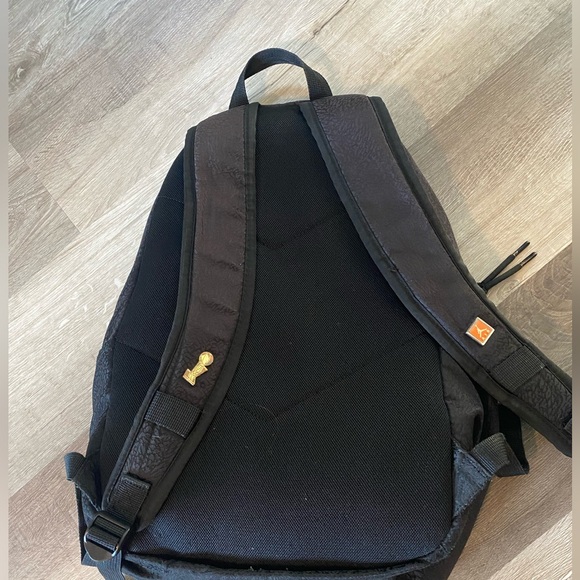 Nike Air Jordan Backpack Black Elephant Print with Pins and Many Pockets - Picture 5 of 5